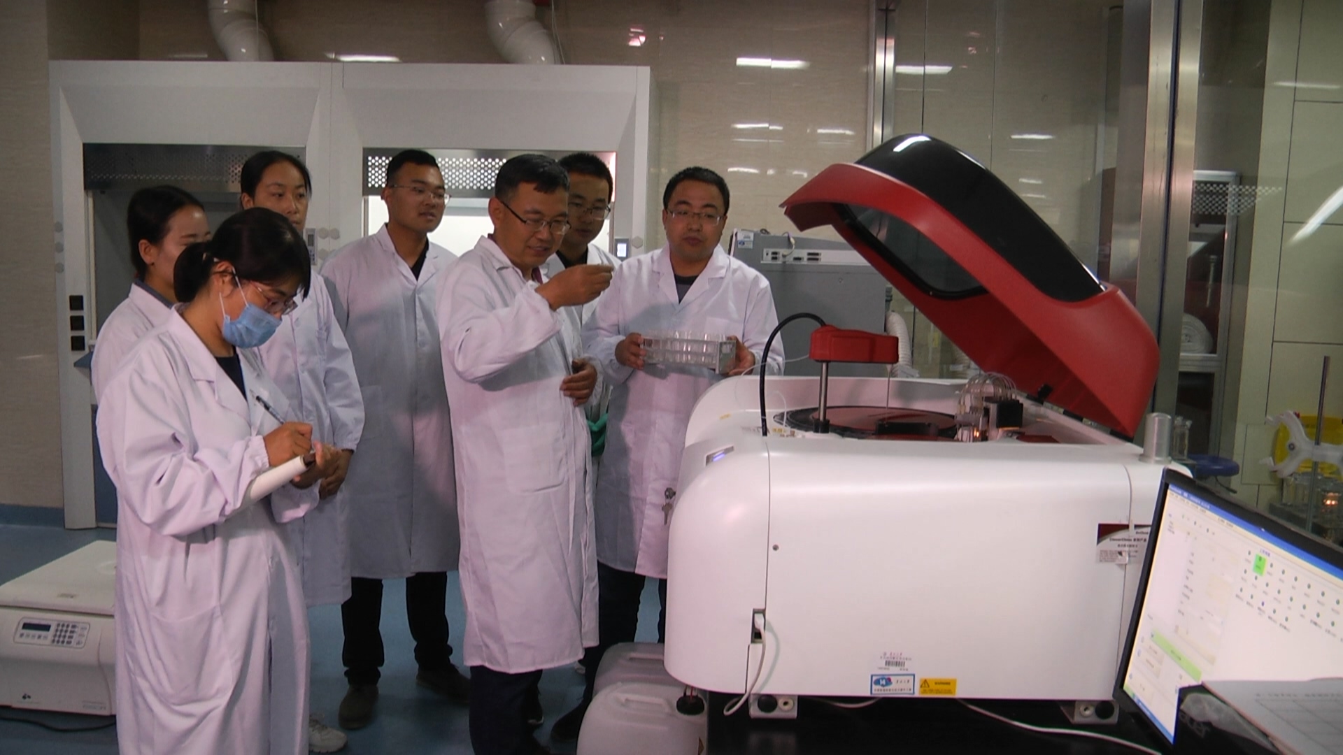 照片2.jpg 照片2.jpg